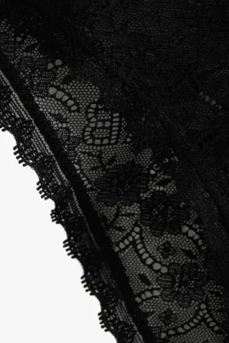 Culotte en dentelle noire
