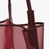 Grand sac cabas Victoria en maille bordeaux Grand sac cabas Victoria en maille bordeaux
