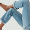 Jeans Victoria délavé bleu clair Jeans Victoria délavé bleu clair