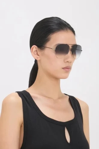 Lunettes de soleil aviateur en métal fin, dorées et noires