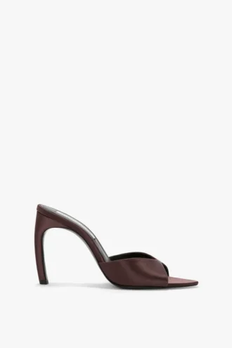 Mule Harlow 100 en satin bordeaux