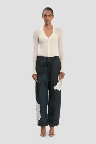 Pantalon cargo à imprimé floral bleu marine foncé Pantalon cargo à imprimé floral bleu marine foncé