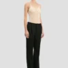 Pantalon droit ajusté en noir Pantalon droit ajusté en noir