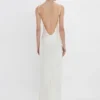Robe caraco en dentelle ivoire Robe caraco en dentelle ivoire