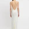 Robe caraco en dentelle ivoire Robe caraco en dentelle ivoire