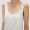 Robe en dentelle ivoire