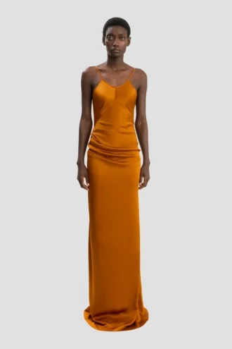 Robe longue drapée à bretelles en bronze