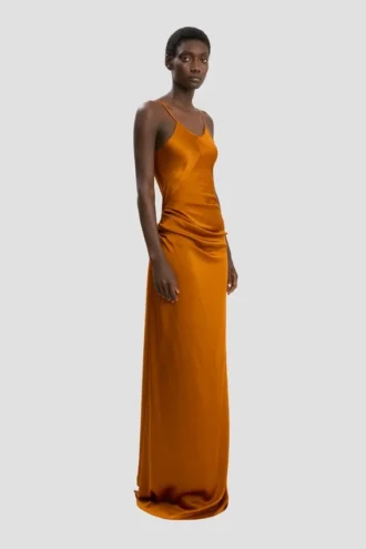 Robe longue drapée à bretelles en bronze