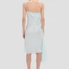 Robe midi à bretelles froissée couleur aigue-marine Robe midi à bretelles froissée couleur aigue-marine