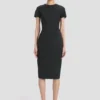 Robe t-shirt ajustée en noir Robe t-shirt ajustée en noir