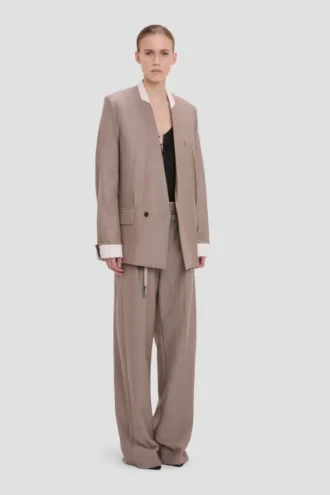 Veste sans col en couleur limestone
